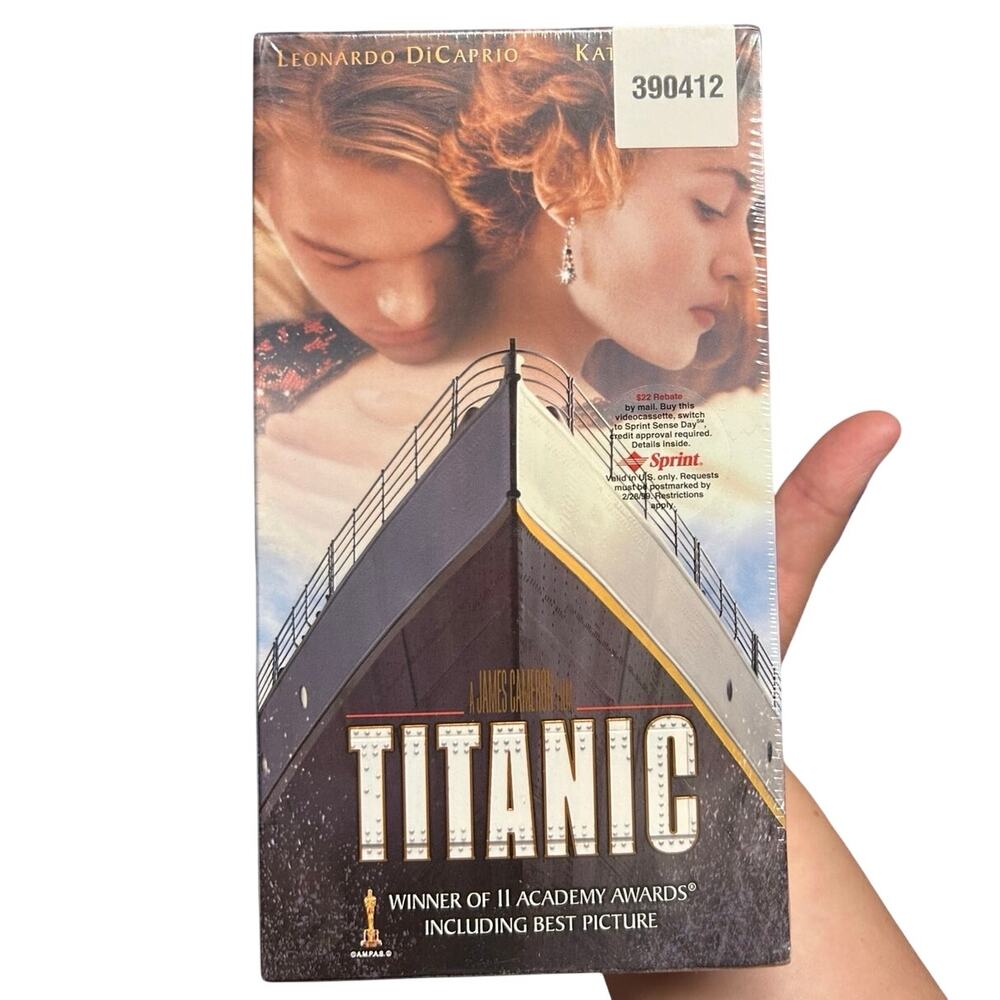 Titanic VHS 1998 Paramount 2 Tape Set w/ Sprint Sticker SEALED